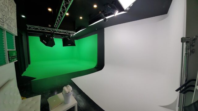 Green&White Studio